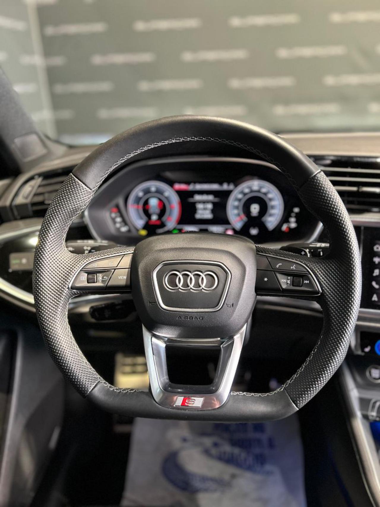 AUDI Q3 35 TDI S tronic Identity Black - 10