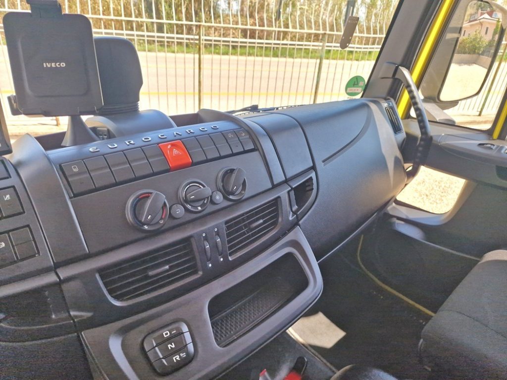 IVECO EUROCARGO 140E25 P EURO 6 FURGONE 7,40 + SPONDA - 12