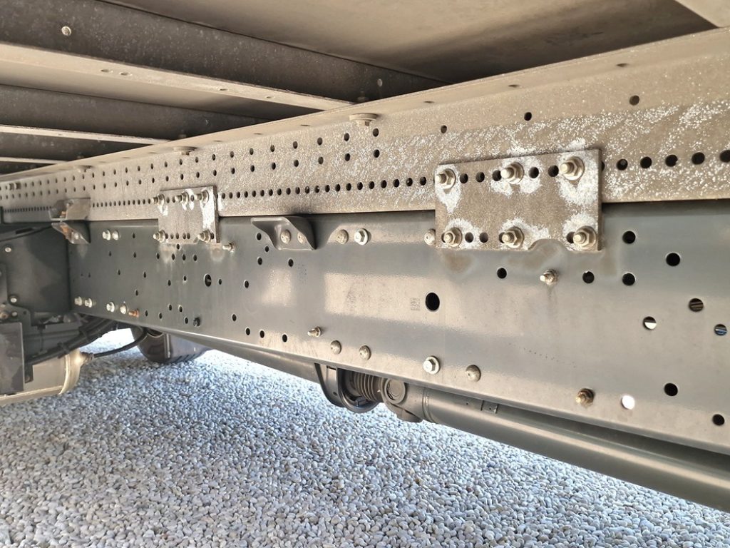 IVECO EUROCARGO 140E25 P EURO 6 FURGONE 7,40 + SPONDA - 19