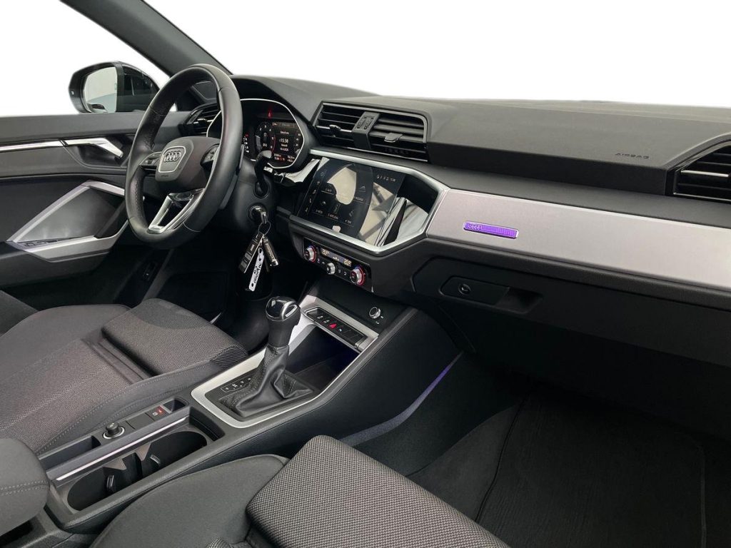 AUDI Q3 35 TDI S tronic Identity Black - 16