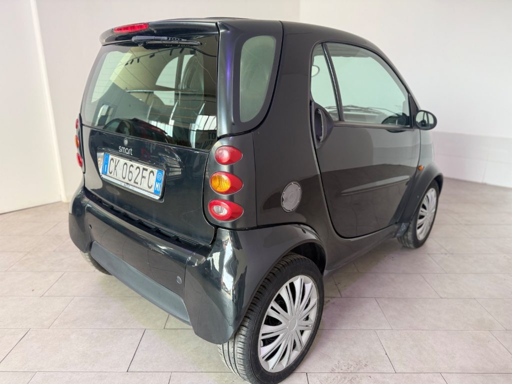 SMART ForTwo 700 smart city-coupé pure (45 kW) - 5