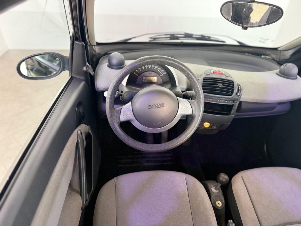 SMART ForTwo 700 smart city-coupé pure (45 kW) - 8