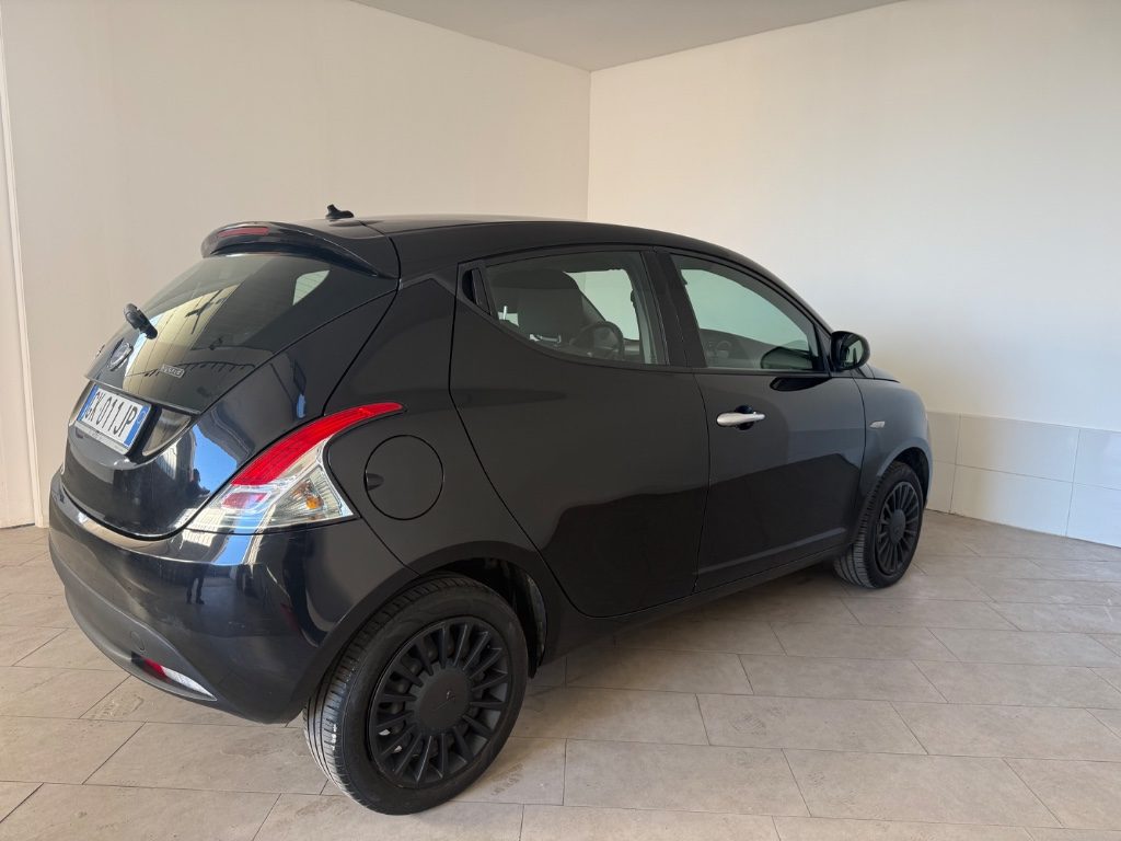 LANCIA Ypsilon 1.0 FireFly 5 porte S&S Hybrid Ecochic A. Ferretti - 2