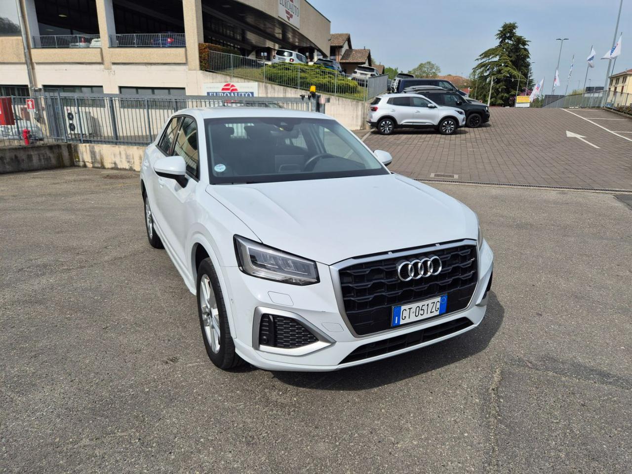 AUDI Q2 30 TFSI Business Advanced - 4