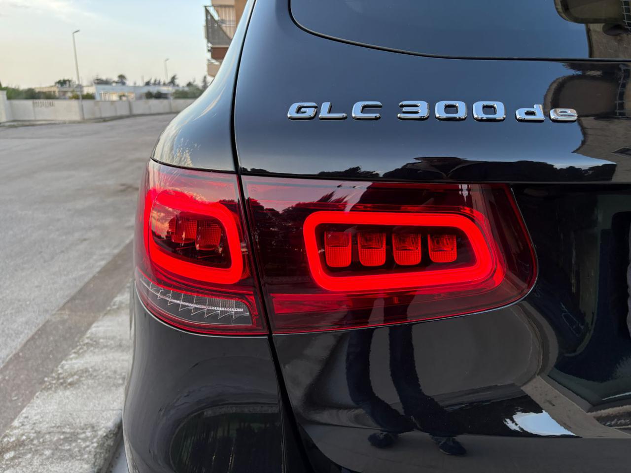 MERCEDES-BENZ GLC 300 de 4Matic EQ-Power Sport Plug-in. - 38