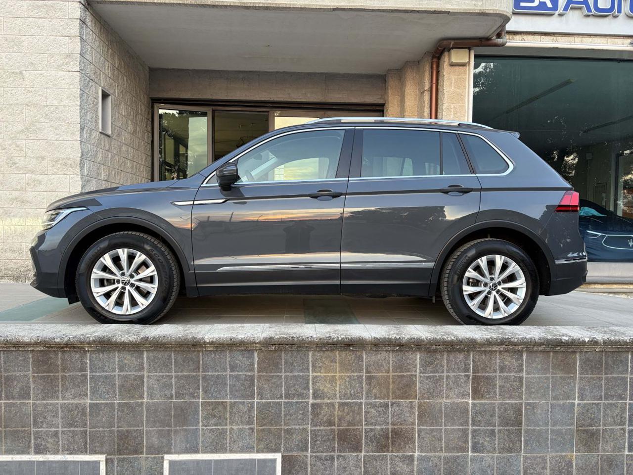 VOLKSWAGEN Tiguan 2.0 TDI 150 CV SCR DSG Life - 8