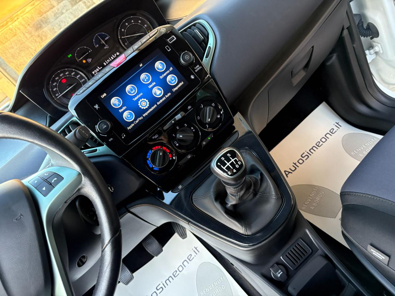 LANCIA Ypsilon 1.0 FireFly 5 porte S&S Hybrid Gold 5 posti. - 19