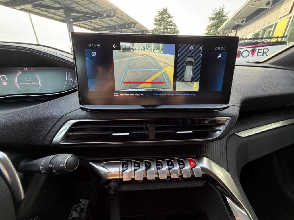 PEUGEOT 5008 BlueHDi 130 S&S EAT8 Allure Pack - 16