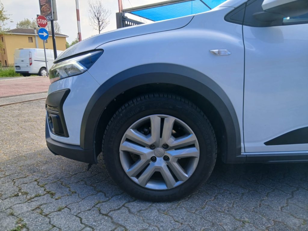 DACIA Jogger 1.0 TCe GPL 100 CV 7 posti Extreme - 8