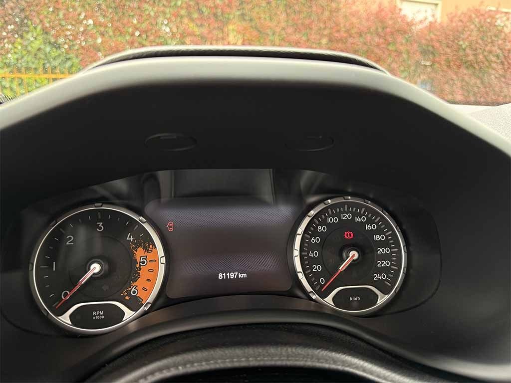 JEEP Renegade Limited 4wd GANCIO TRAINO TETTO PANORAMICO - 13