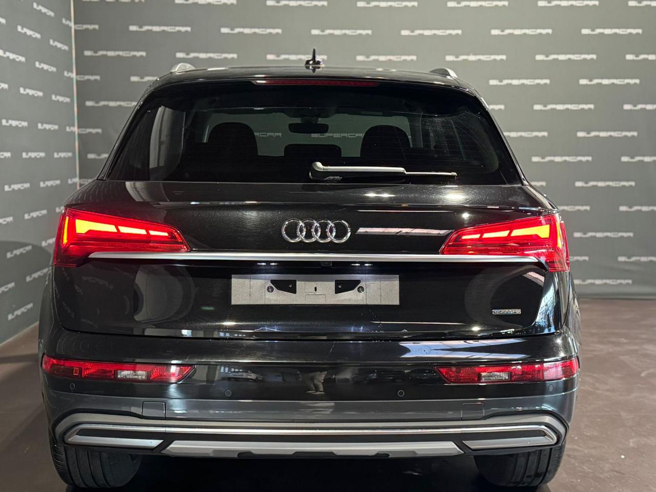 AUDI Q5 40 TDI 204 CV quattro S tronic Business Advanced - 4