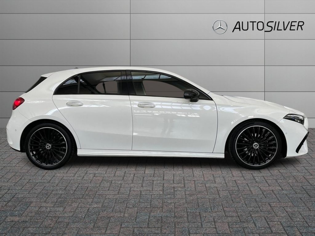 MERCEDES-BENZ A 200 d Automatic AMG Line Premium Plus - 5