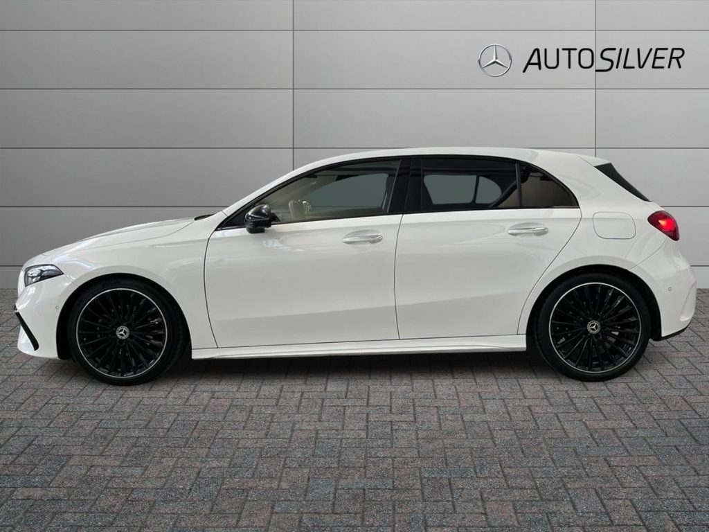 MERCEDES-BENZ A 200 d Automatic AMG Line Premium Plus - 6