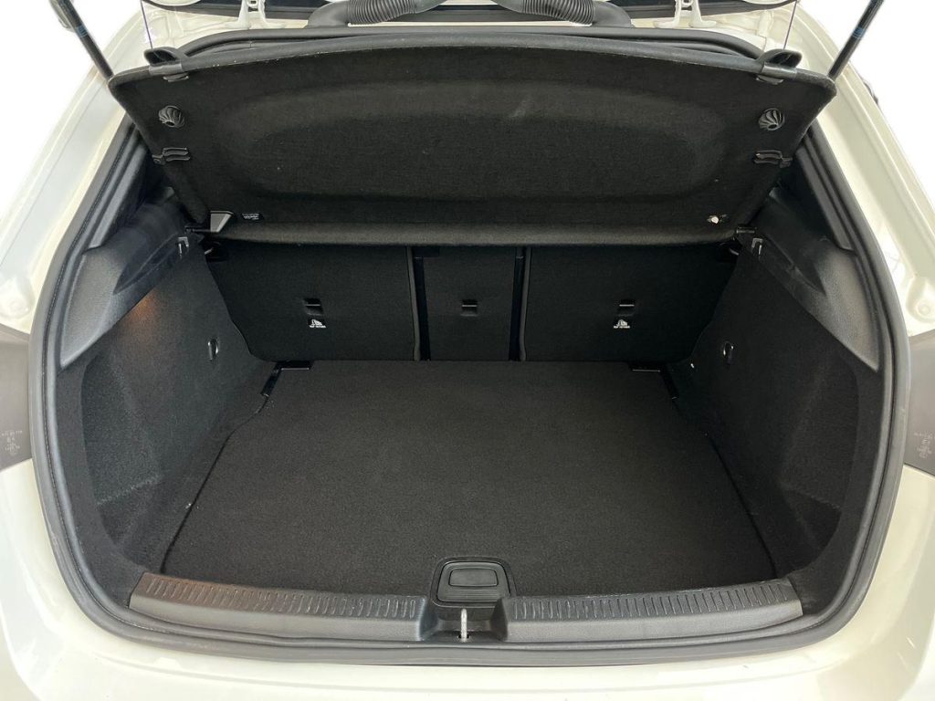 MERCEDES-BENZ A 200 d Automatic AMG Line Premium Plus - 13