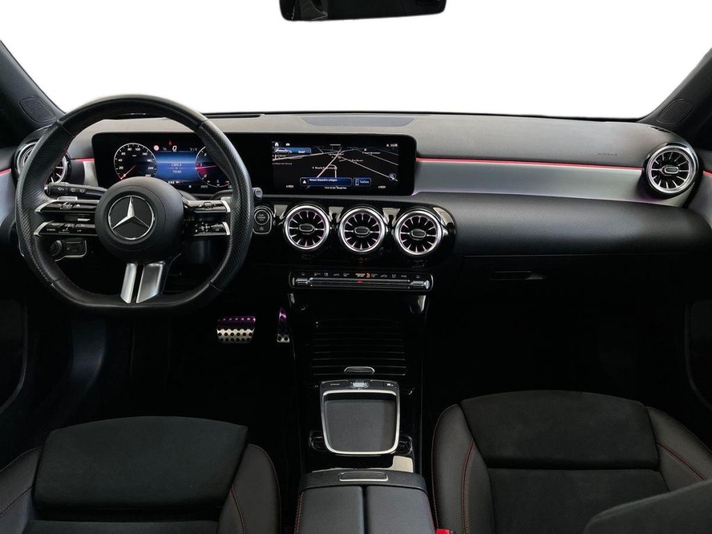 MERCEDES-BENZ A 200 d Automatic AMG Line Premium Plus - 9