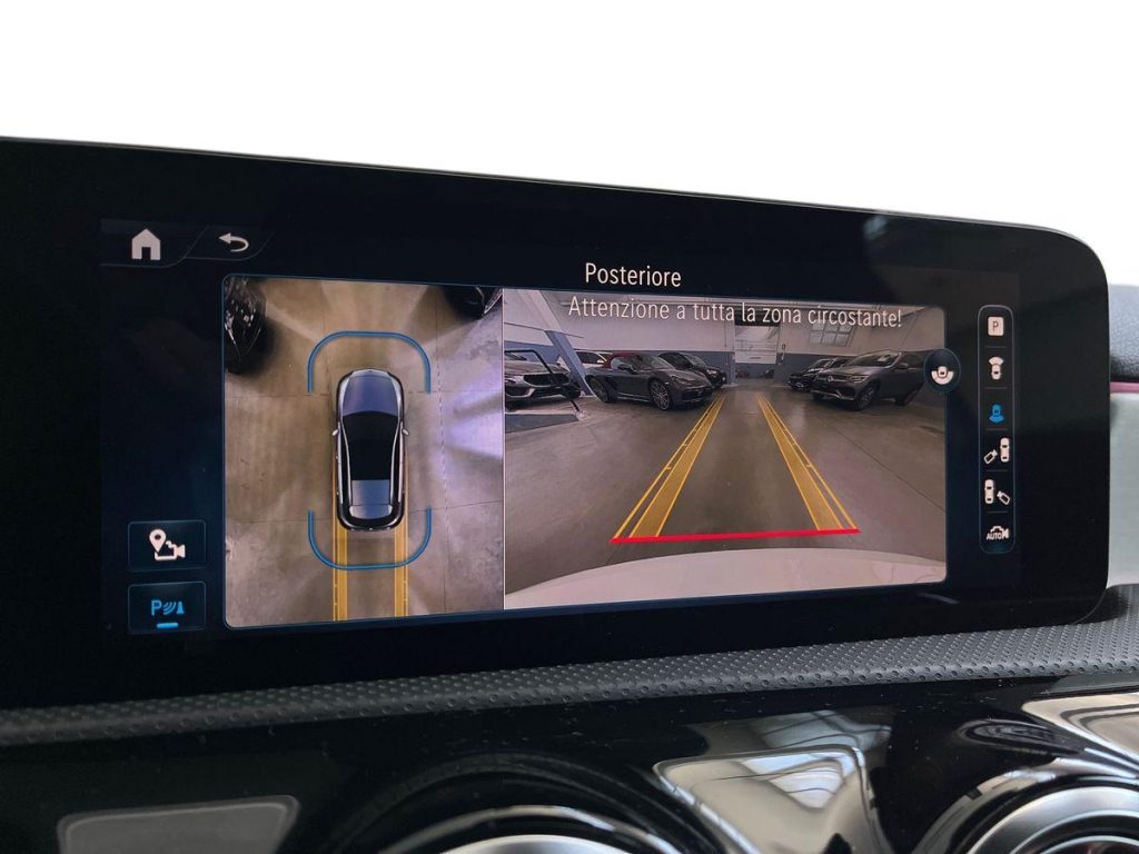 MERCEDES-BENZ A 200 d Automatic AMG Line Premium Plus - 12