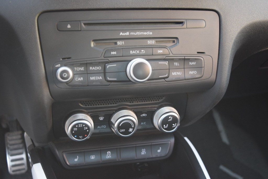 AUDI A1 1.2 TFSI S line edition 86CV - 12