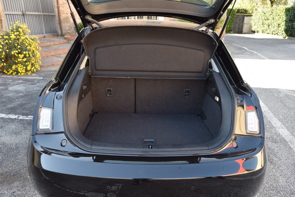 AUDI A1 1.2 TFSI S line edition 86CV - 16