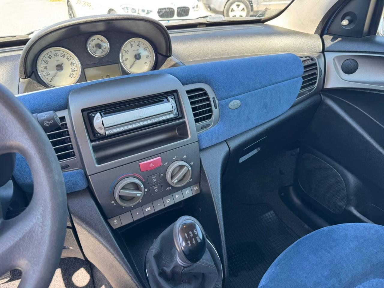 LANCIA Ypsilon 1.2 16V Platino - 10