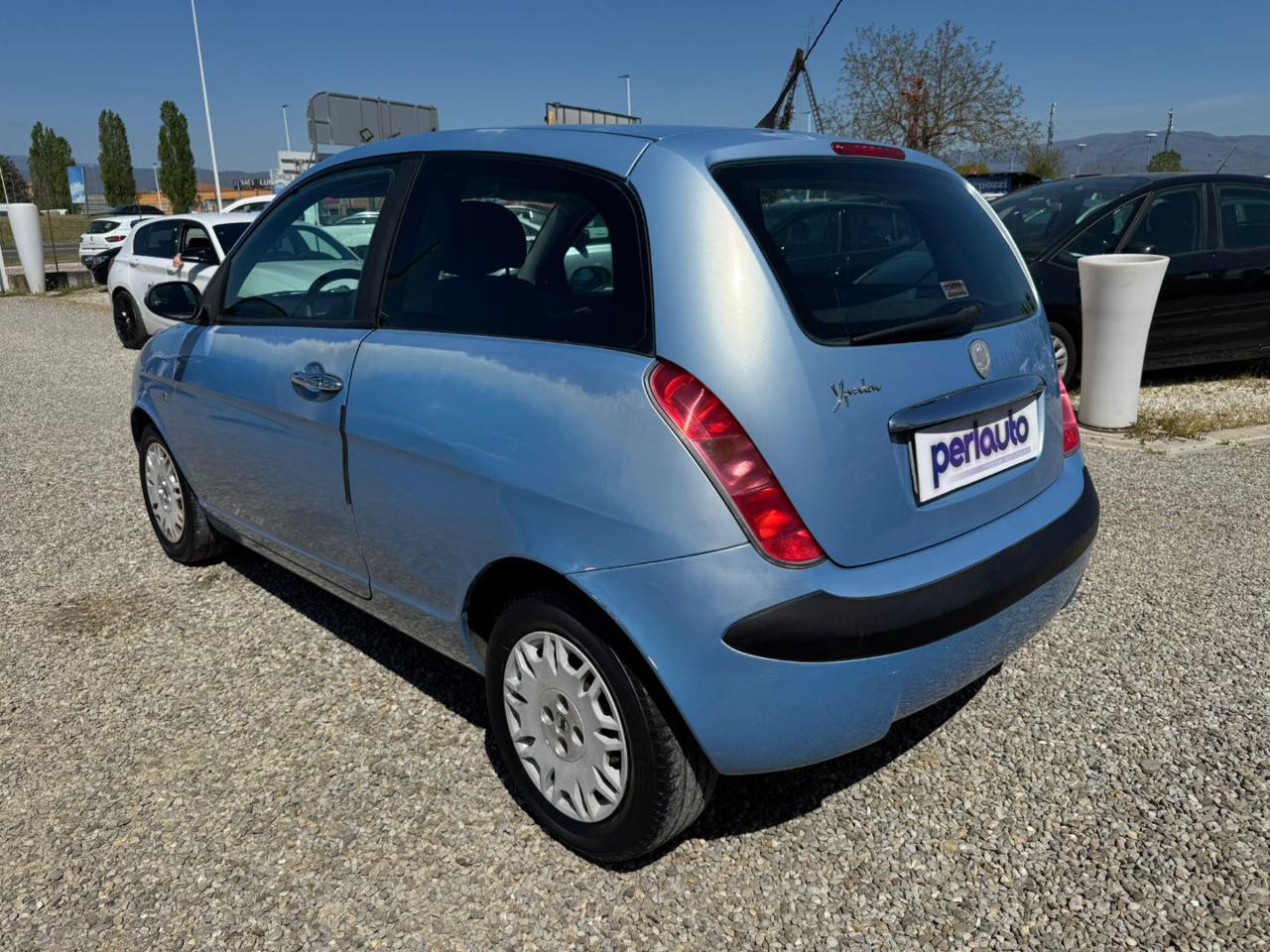 LANCIA Ypsilon 1.2 16V Platino - 6