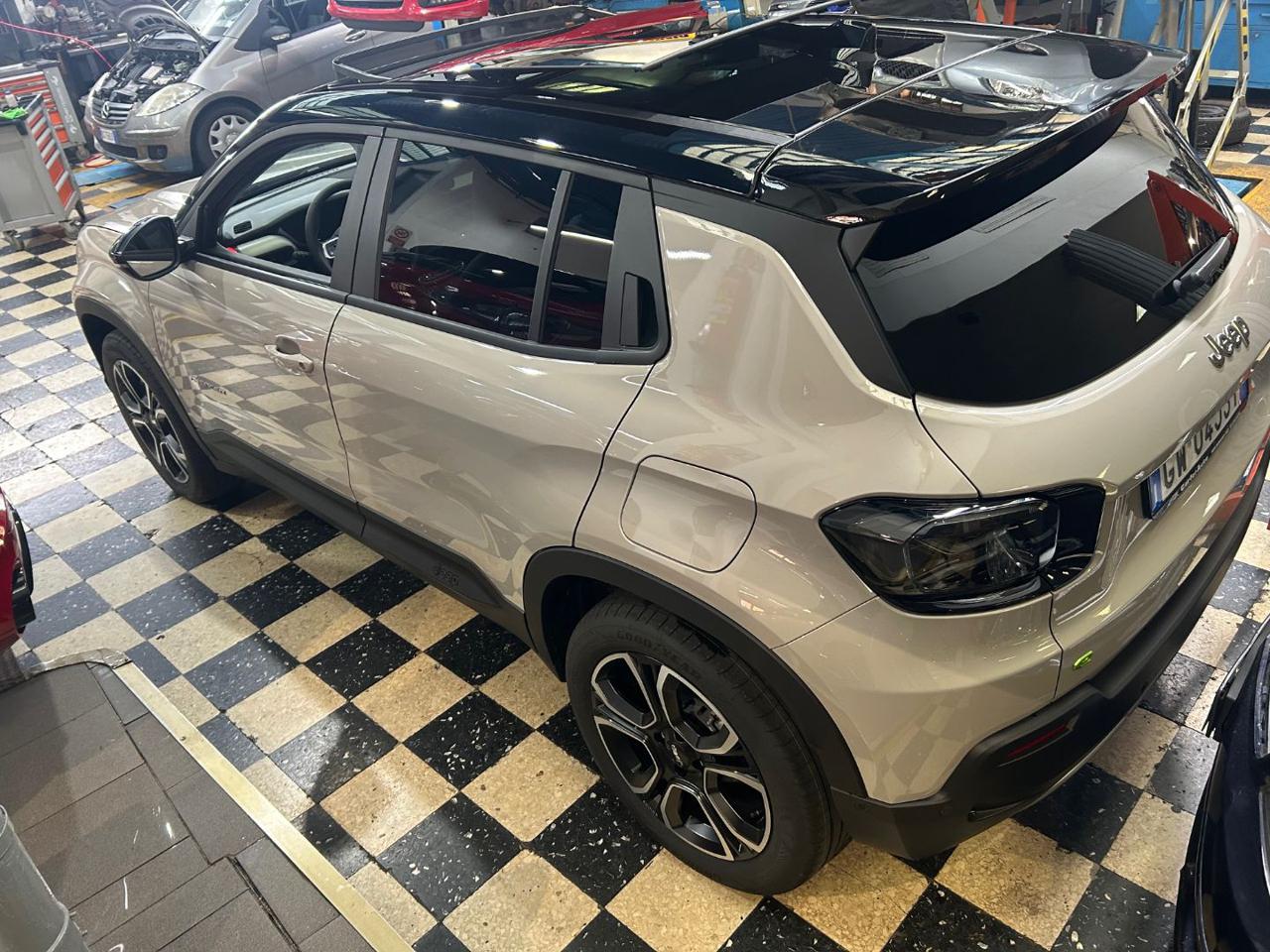 JEEP Avenger 1.2 Turbo MHEV Summit Tetto& pelle & convenience - 2