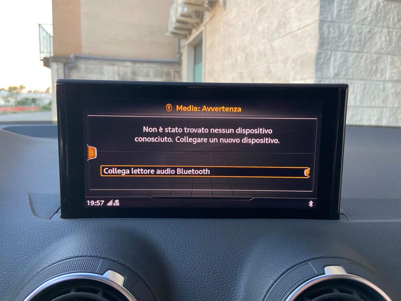 AUDI Q2 35 2.0 TDI quattro S tronic Admired VIRTUAL - 27