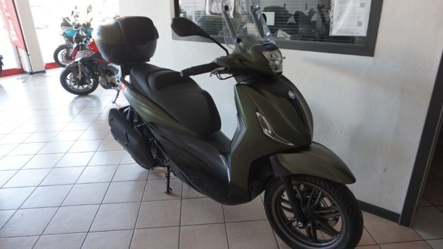 PIAGGIO Beverly 400 S Verde metallizzato