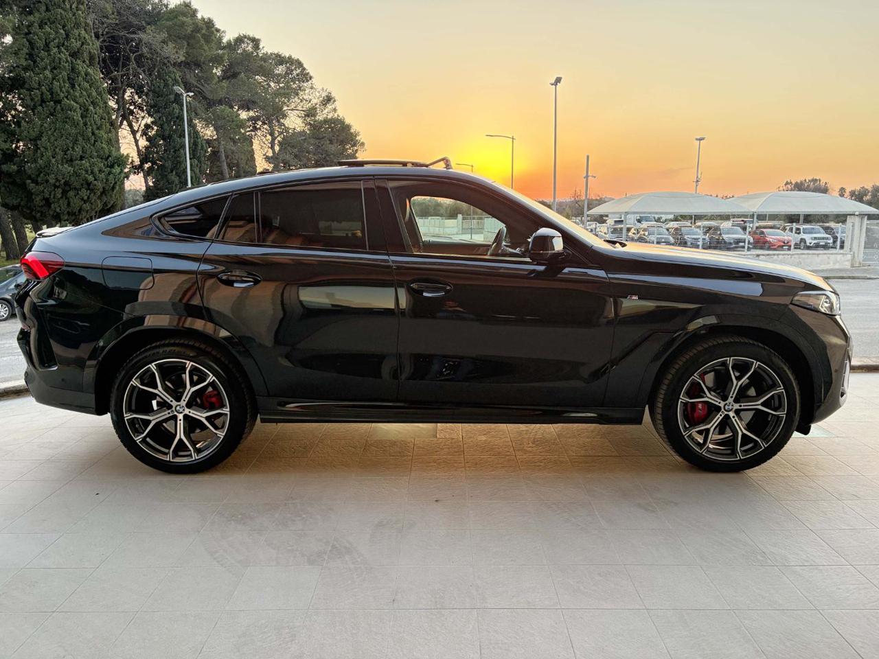 BMW X6 xDrive40i 48V Msport Pro TETTO-HARMAN KARDON-DVD. - 4