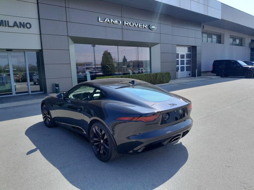 JAGUAR F-Type 2.0 P300CV RWD AUTO R-Dynamic - 23