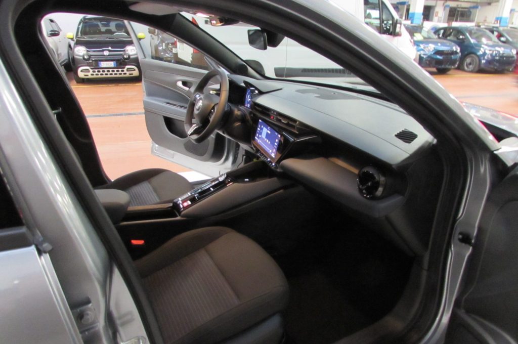 ALFA ROMEO Junior 1.2 136 CV Hybrid eDCT6 Km.13.450 - 16