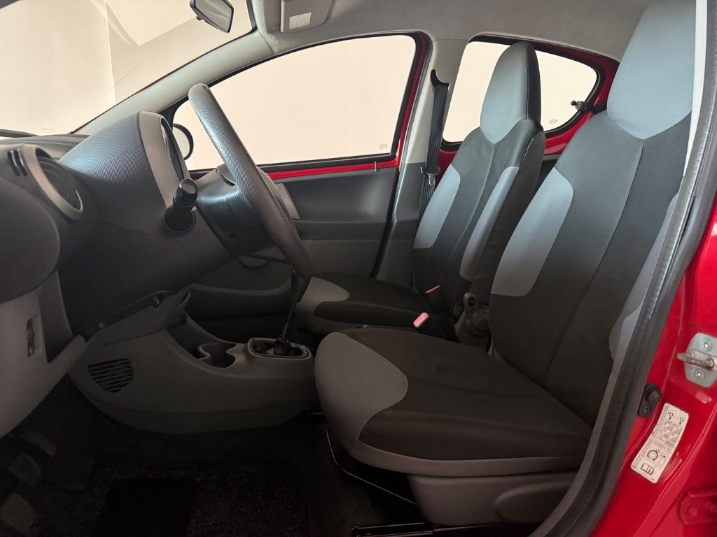 PEUGEOT 107 1.0 68CV 5p. Desir - 8