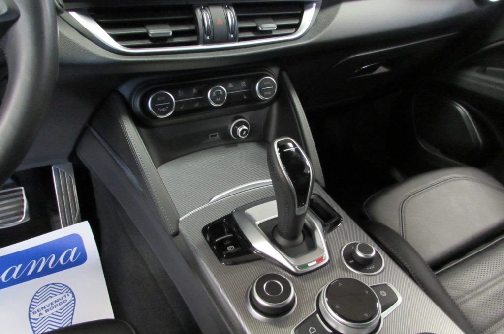 ALFA ROMEO Stelvio 2.2 Turbodiesel 210 CV AT8 Q4 Veloce km.38.750 - 9