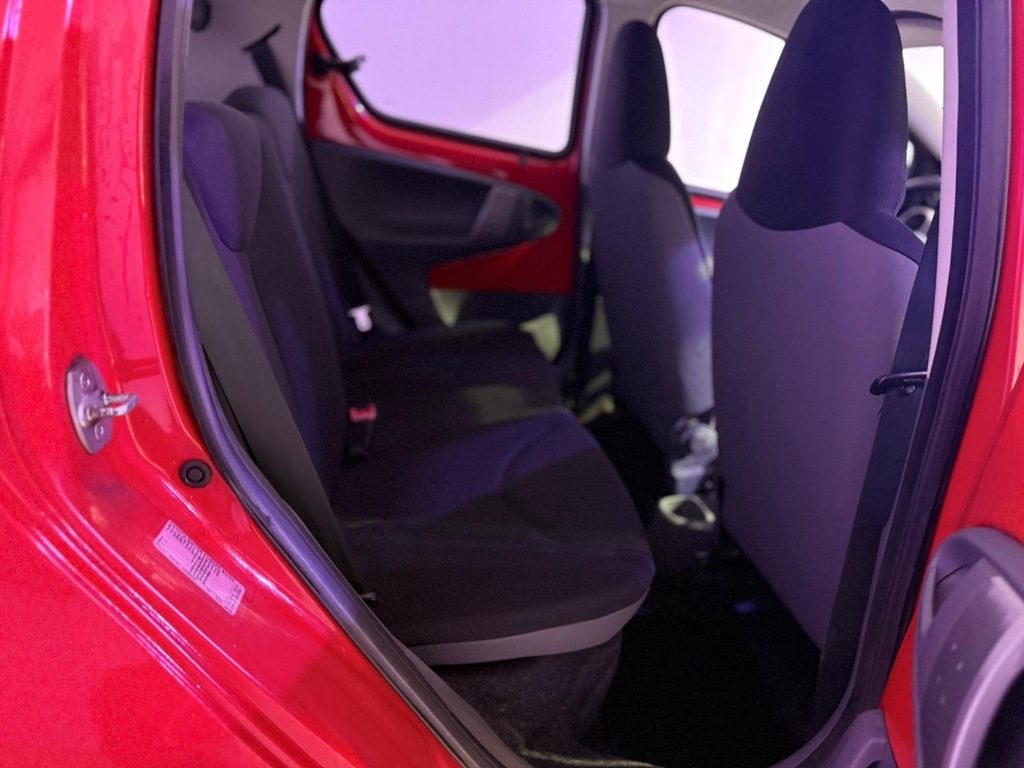 TOYOTA Aygo 1.0. 12V VVT-i 5 porte Deep Ocean Connect - 15