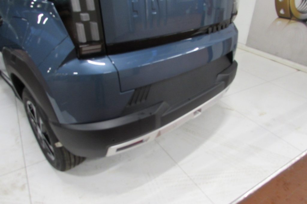 FIAT Grande Panda 1.2 Hybrid 110 CV S&S Icon KMZERO Pack Style - 10