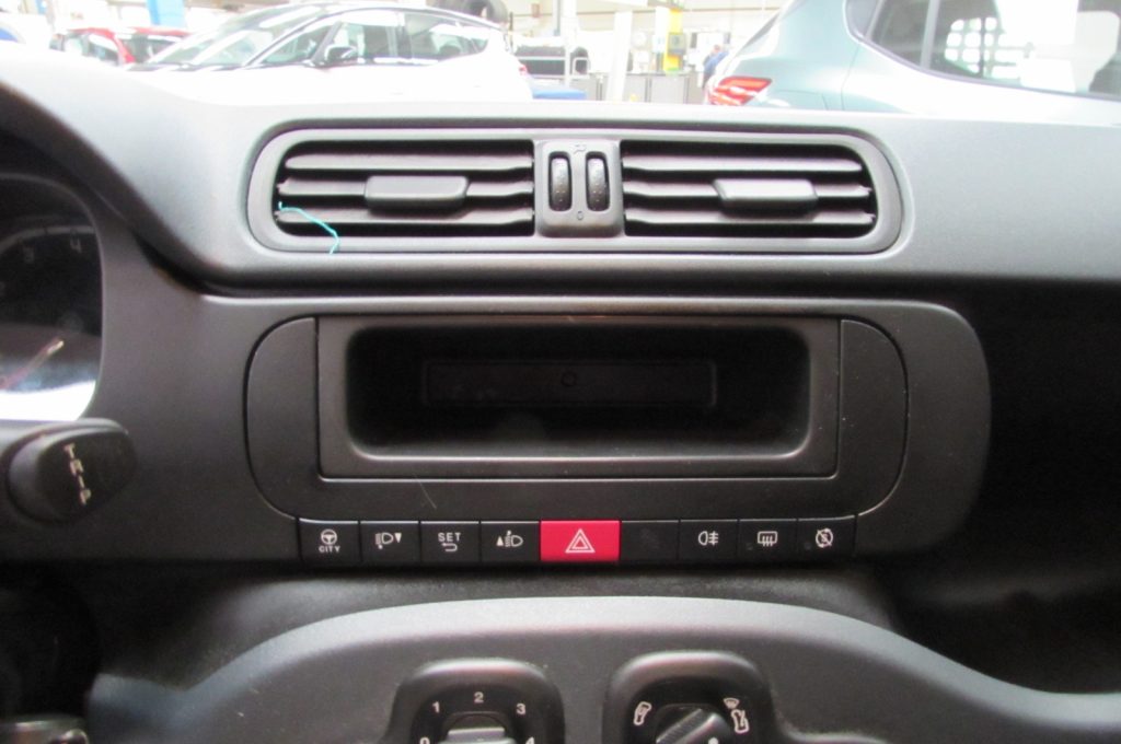 FIAT Panda 1.0 FireFly 70cv S&S Hybrid - 8