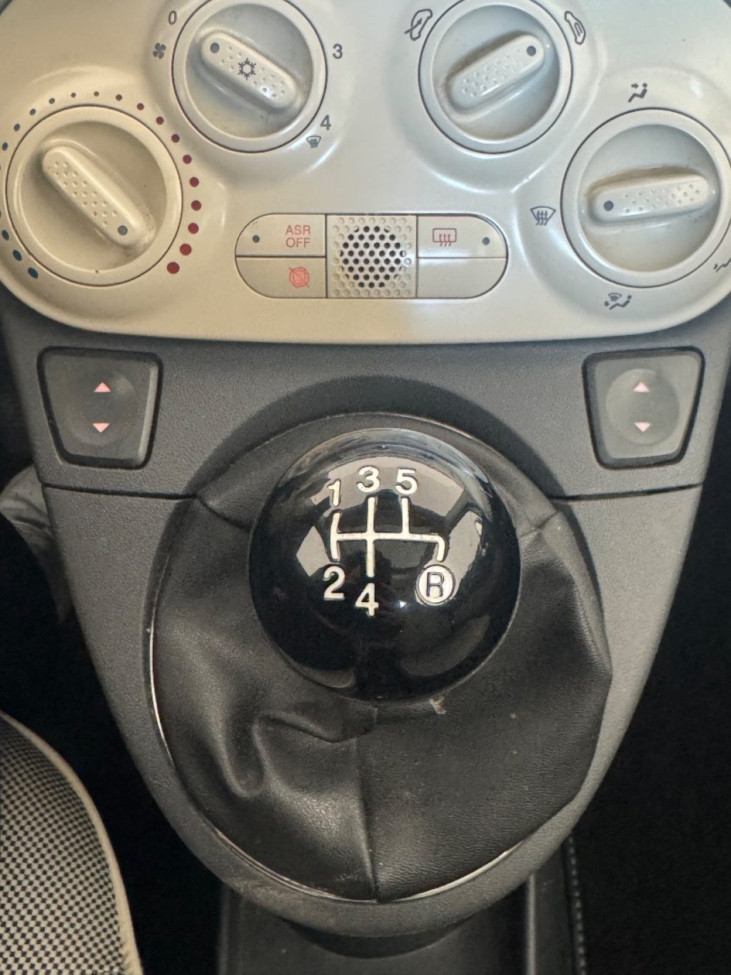 FIAT 500 1.2 Lounge Elegant 150° Anniversario - 11