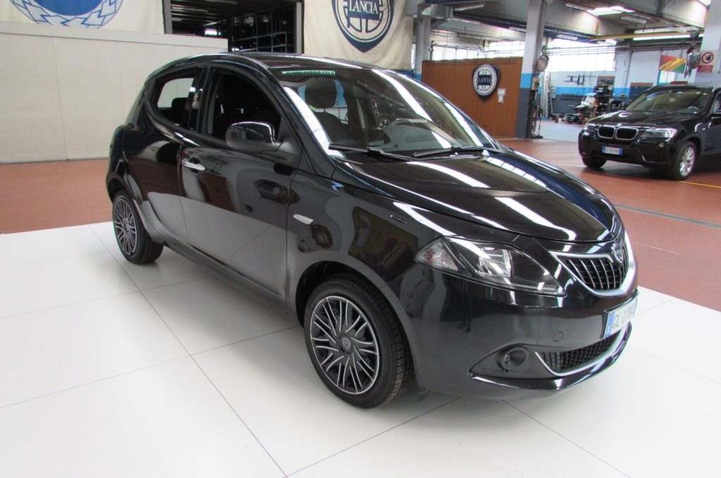 LANCIA Ypsilon 1.0 FireFly 70cv 5 porte S&S Hybrid Gold - 2