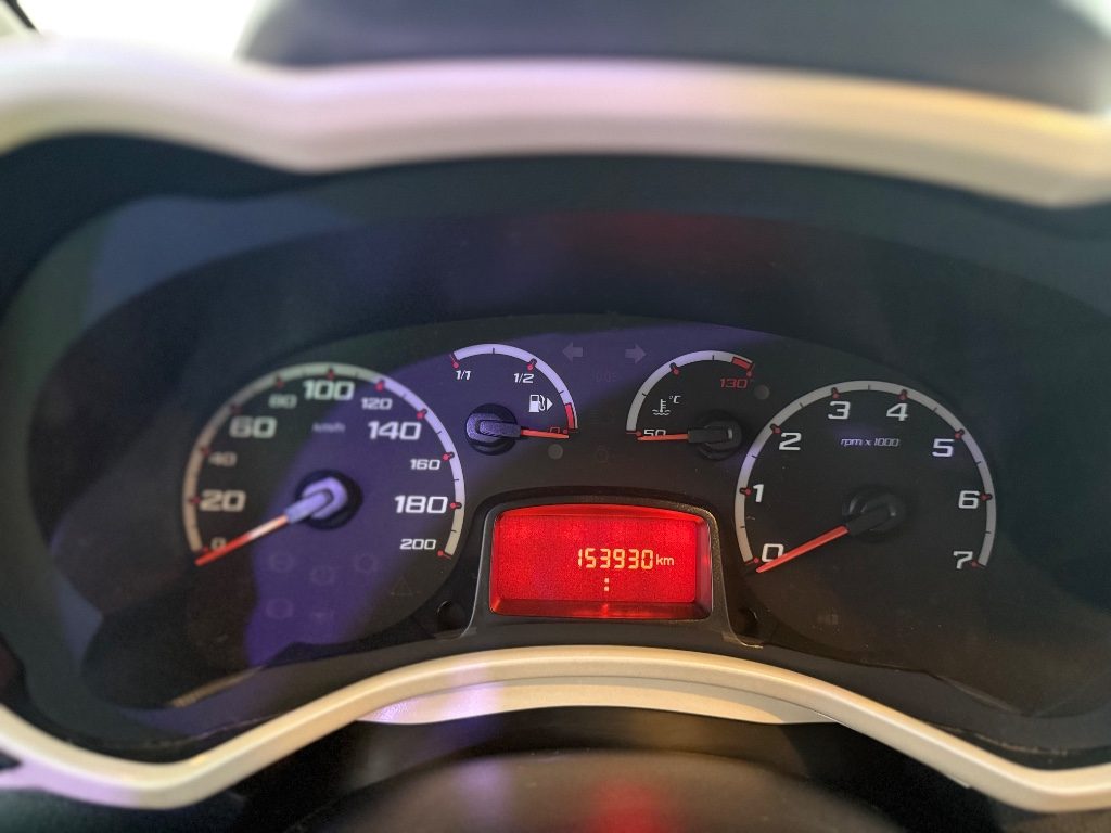 FORD Ka+ 1.2 8V .69CV Titanium - 18