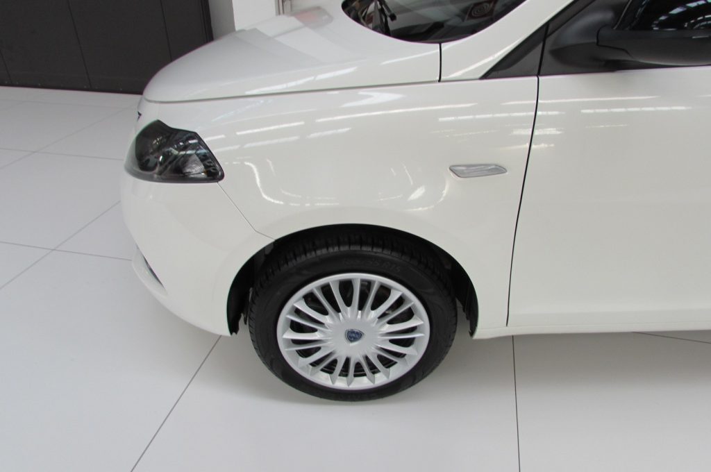 LANCIA Ypsilon 1.0 FireFly 70cv 5 porte S&S Hybrid Gold - 5
