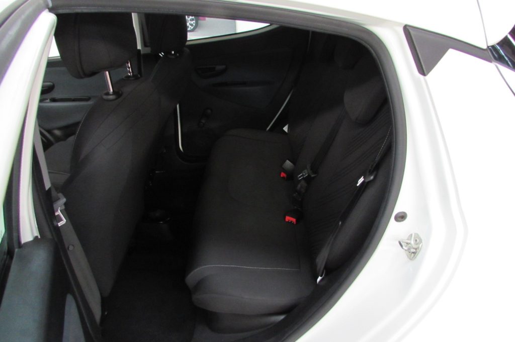 LANCIA Ypsilon 1.0 FireFly 70cv 5 porte S&S Hybrid Gold - 12