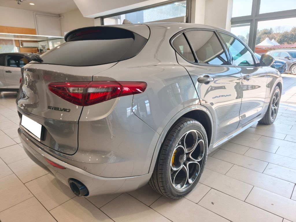 ALFA ROMEO Stelvio 2.2 d Q4 210 CV Veloce Automatic Aziendale - 4