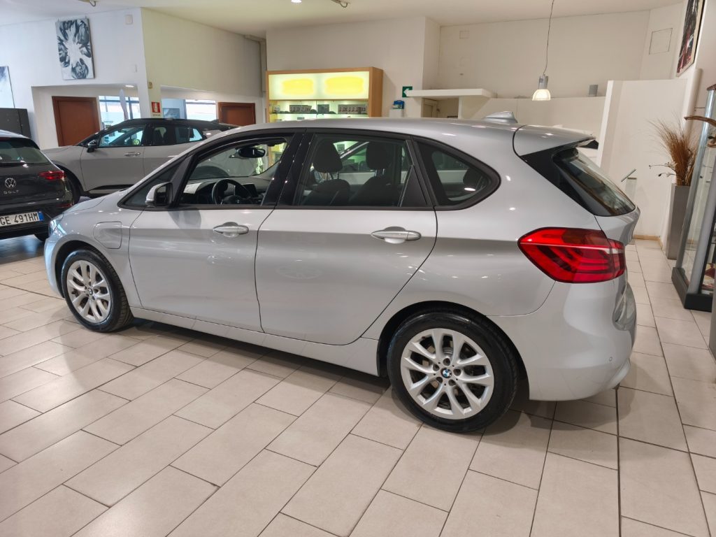BMW 225 xe Plug-In Active Tourer iPerform. Automatic - 7