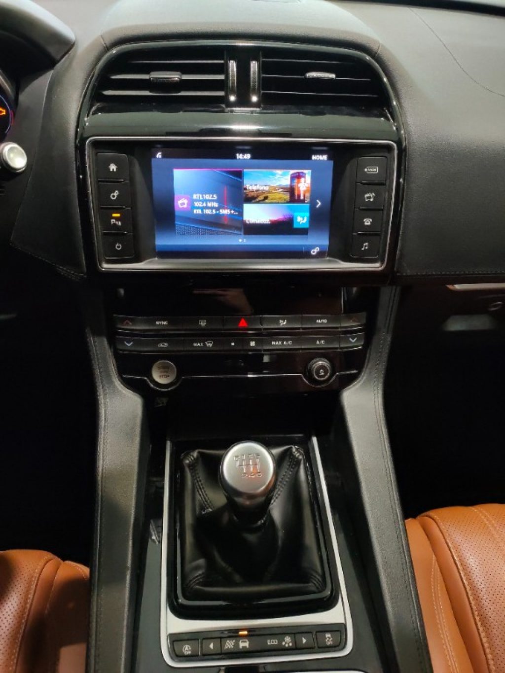 JAGUAR F-Pace 2.0 D AWD 180 CV Prestige Pelle Tabacco - 10