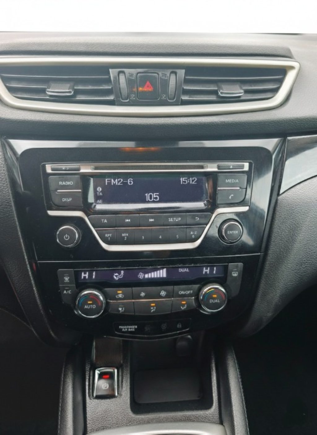 NISSAN Qashqai 1.5 dCi Tekna Clima Aut. Sens. Park - 11