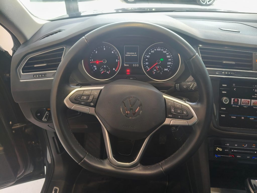 VOLKSWAGEN Tiguan 2.0 TDI Automatic DSG 150 CV Life 24 Mesi Garanzia - 12
