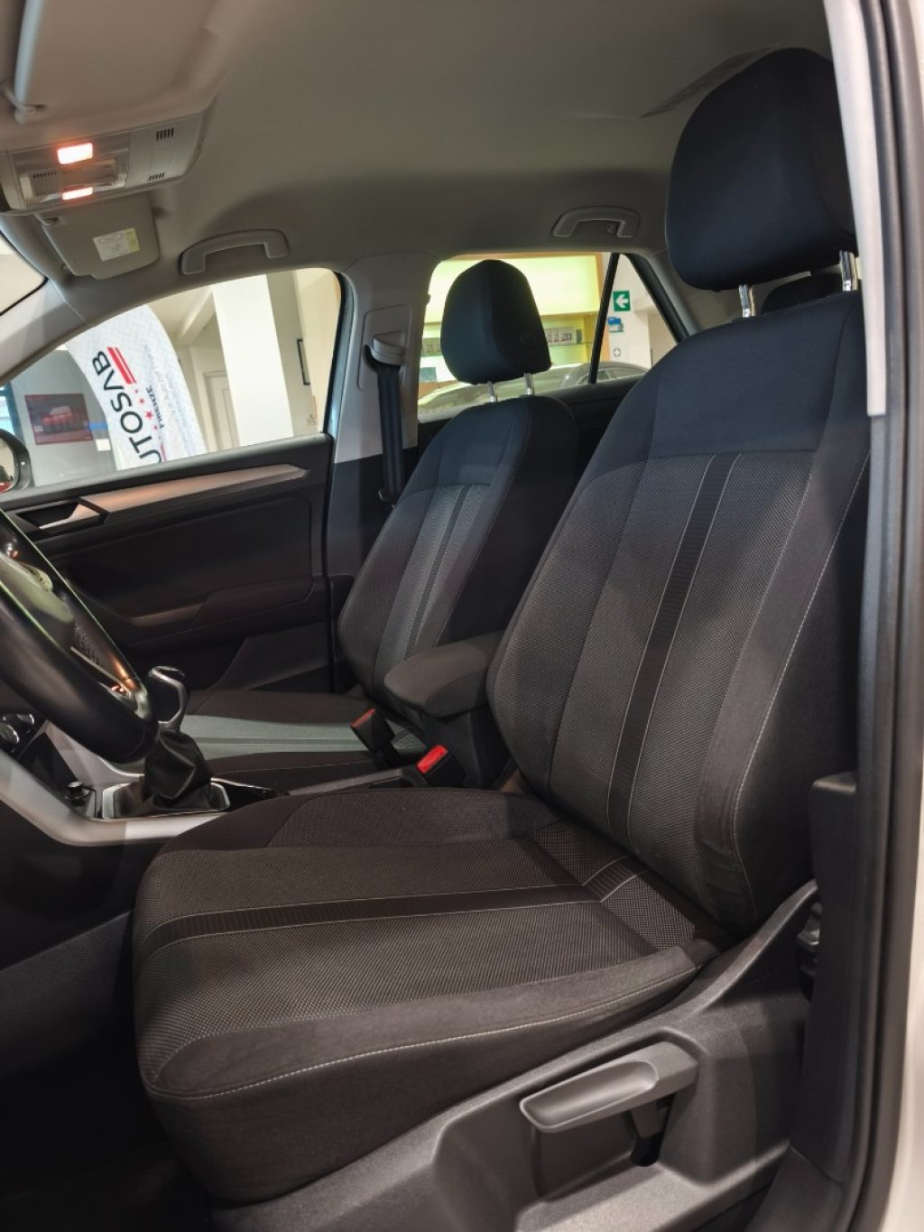 VOLKSWAGEN T-Roc 1.0 TSI 110 Cv Life Car Play Aziendale - 12