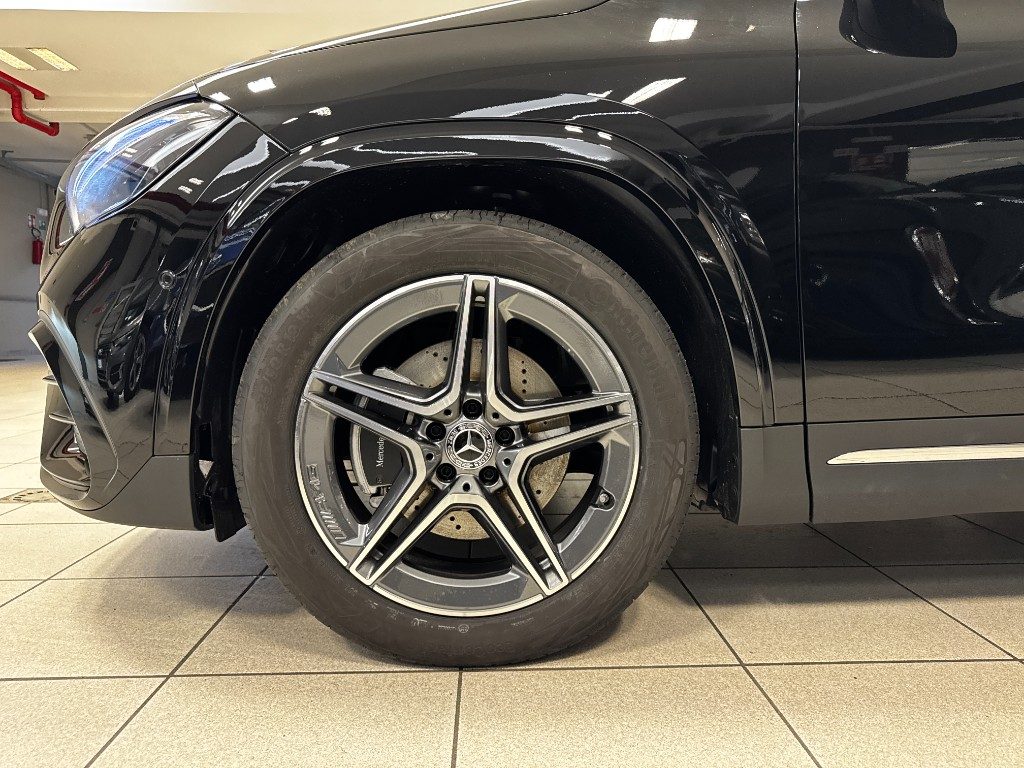 MERCEDES-BENZ GLA 180 Automatic AMG LINE KM0+ TETTO PANORAMICO - 10