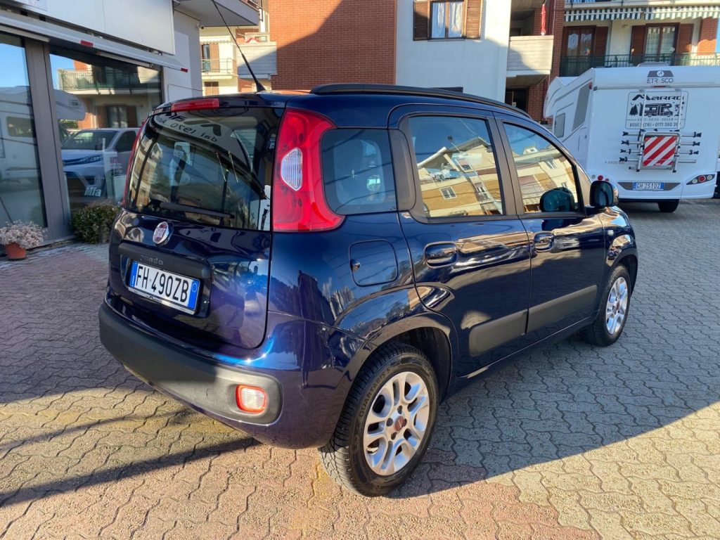 FIAT Panda 1.2 Lounge  5 POSTI - 4
