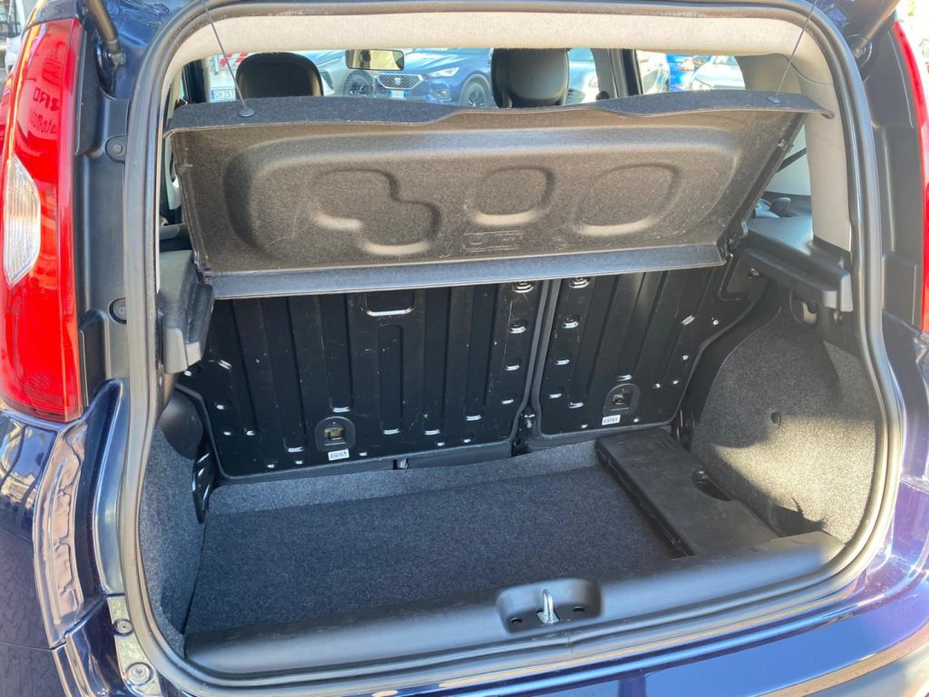 FIAT Panda 1.2 Lounge  5 POSTI - 7