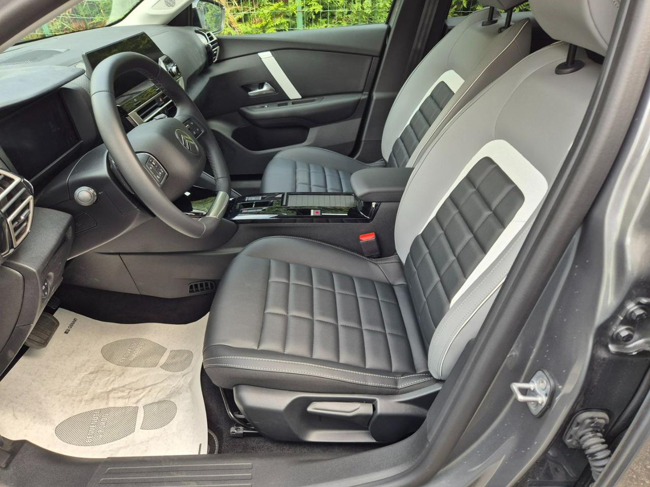CITROEN C4 Hybrid 145 e-DCS6 Max - 9
